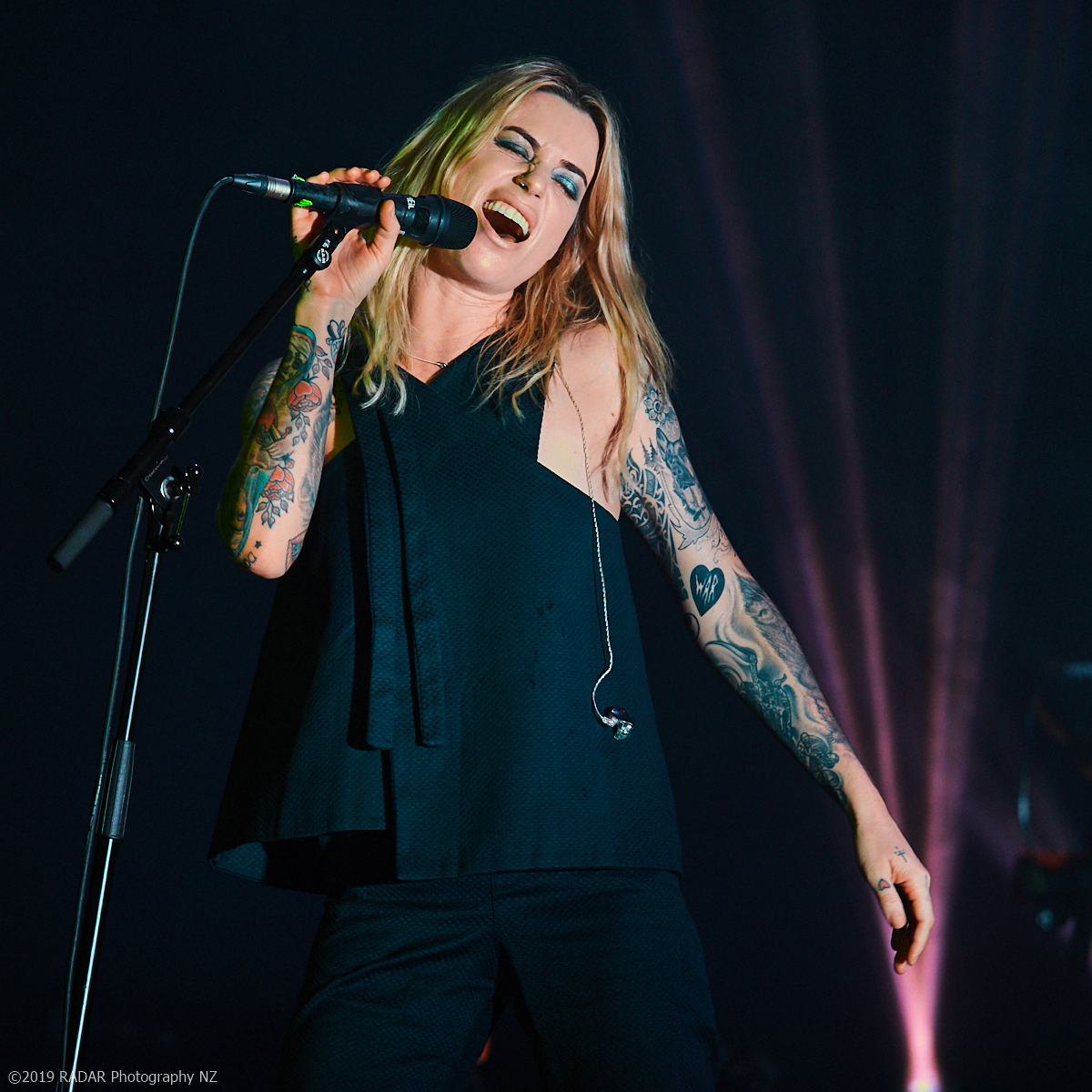 Gin Wigmore Gig Review “Treating the capital after a long break away ...